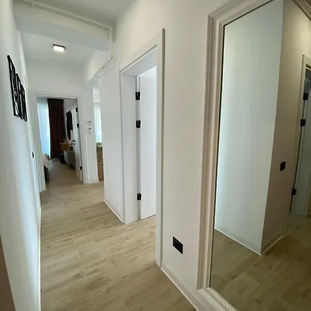 Apartment Iriza Apartament