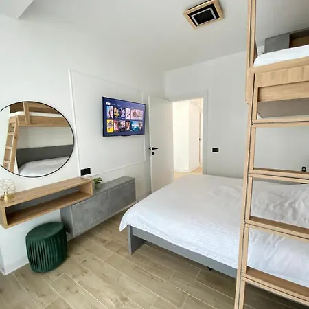 Iriza Apartament Apartment